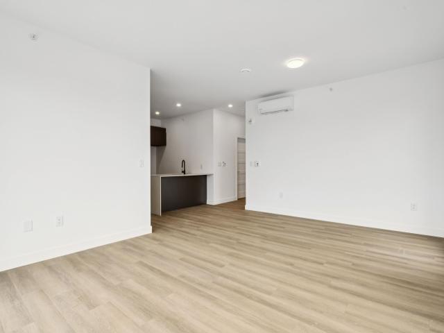 Appartement à Louer Salaberry de Valleyfield, Salaberry de Valleyfield 5 photos | Logis Québec