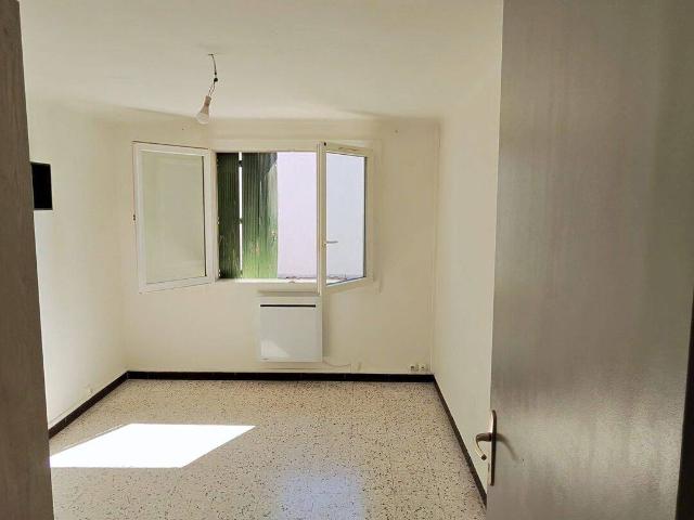 Appartement à louer Solliès Pont