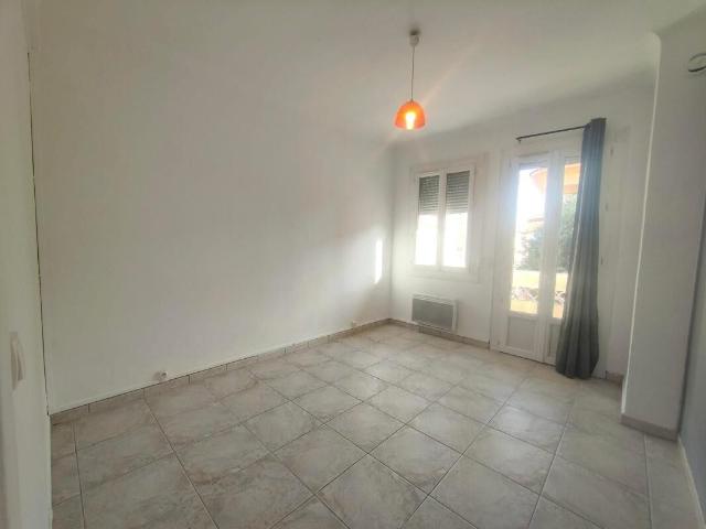 APPARTEMENT À LOUER T2 VIDE TOULON PONT DU LAS