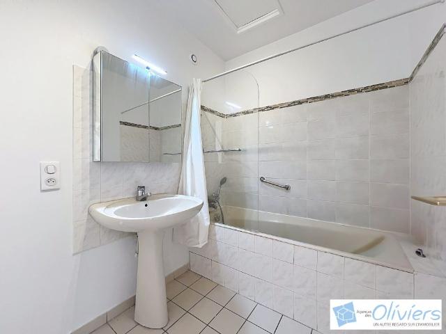 Appartement à louer Voisins le Bretonneux