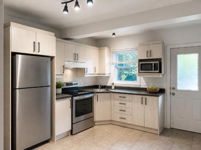 Appartement à Louer William, Sainte Foy/Sillery/Cap Rouge Québec 12 photos | Logis Québec