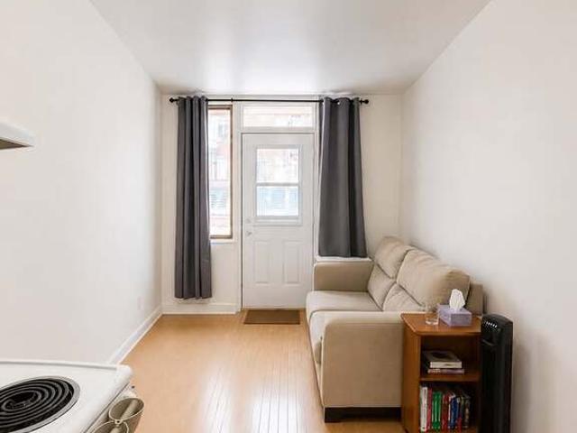 Appartement à Louer 140 Rue Lockwell, La Cité Limoilou Québec 5 photos | Logis Québec
