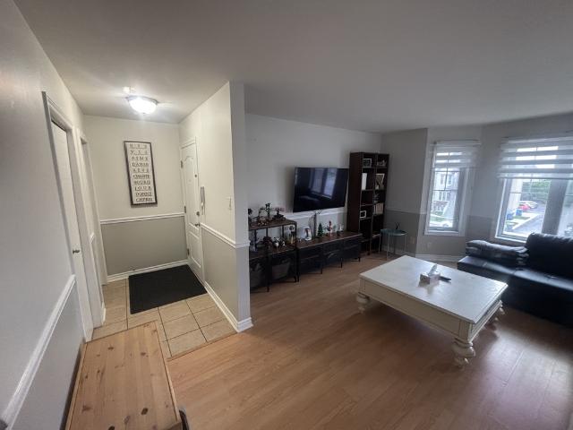 Appartement à Louer 1425 D Boulevard Le Bourg Neuf, Le Gardeur Repentigny 17 photos | Logis Québec