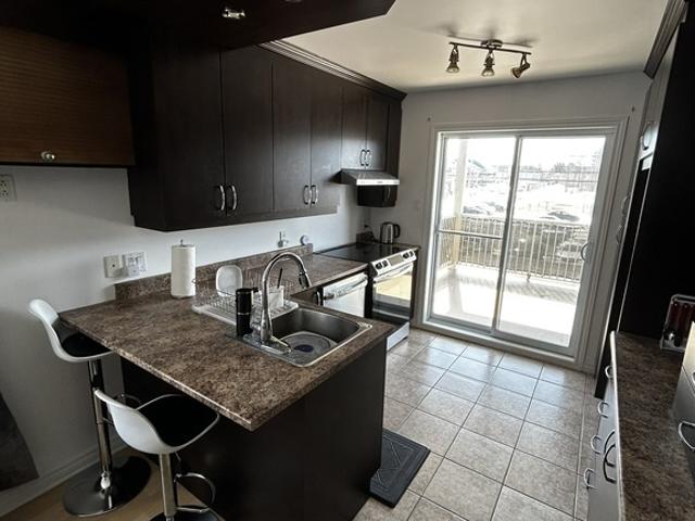 Appartement à Louer 14282 rue Germaine Guèvremont, Mirabel 15 photos | Logis Québec