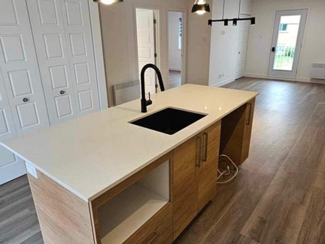 Appartement à Louer 1441 Rue Louis Saint Laurent, Sherbrooke, QC, Les Nations Sherbrooke 22 photos | Logis Québec
