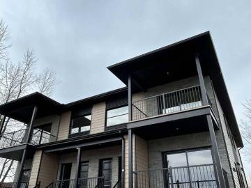 Appartement à Louer 144 rue Gagnon, Thurso 5 photos | Logis Québec