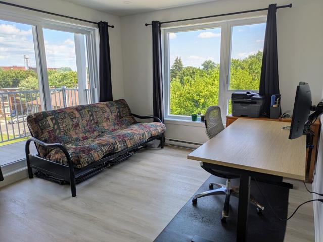 Appartement à Louer 145 rue Salaberry Ouest, Salaberry de Valleyfield 9 photos | Logis Québec