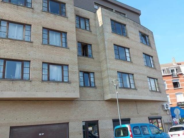 Appartement a louer 1490 € + 60 €