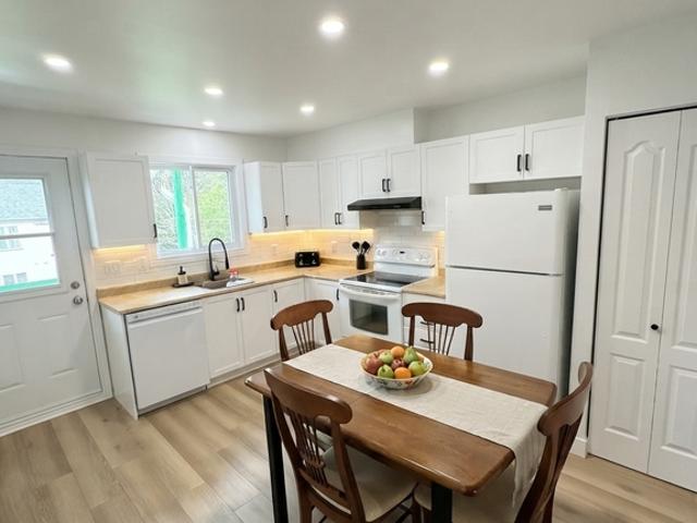 Appartement à Louer 1492 évangéline, Mont Bellevue Sherbrooke 7 photos | Logis Québec