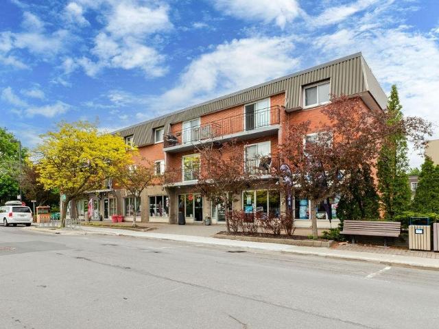 Appartement à Louer 1495 Rue Roberval, Saint Bruno de Montarville 12 photos | Logis Québec