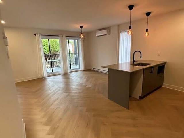 Appartement à Louer 14 chapleau, Terrebonne Terrebonne 9 photos | Logis Québec