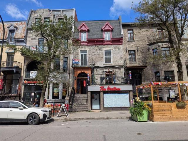 Appartement à Louer 1603 Rue St Denis, app. A, Ville Marie Centre Ville, Vieux Montréal 9 photos | Logis Québec