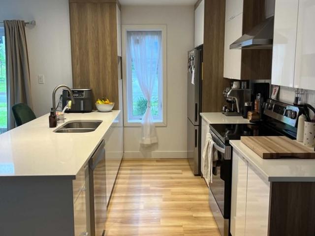 Appartement à Louer 1674 rue Barbeau, Rock Forest/Saint Élie/Deauville Sherbrooke 13 photos | Logis Québec