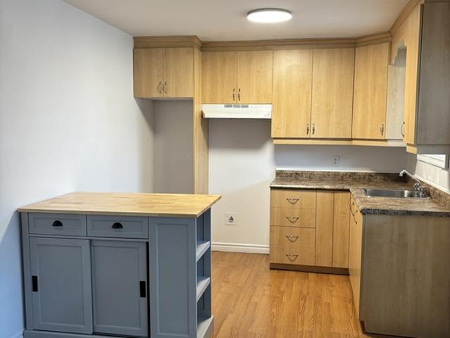 Appartement à Louer 168 Bossé, Chicoutimi Saguenay 9 photos | Logis Québec