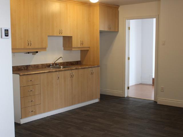 Appartement à Louer 170 Bossé, Chicoutimi Saguenay 10 photos | Logis Québec