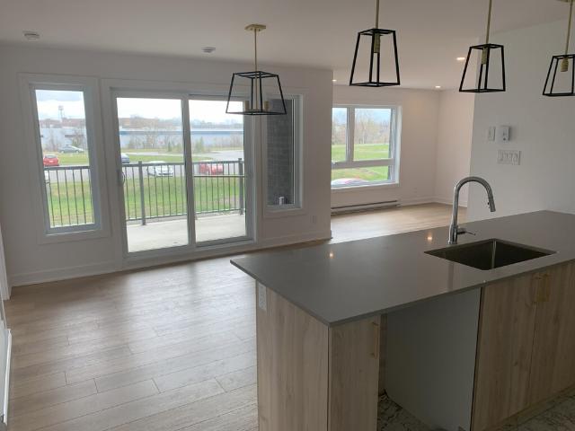 Appartement à Louer 18 rue Caron, Salaberry de Valleyfield 8 photos | Logis Québec