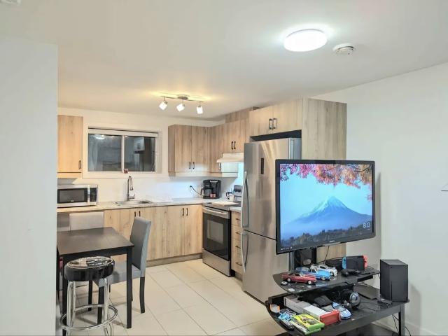 Appartement à Louer 18 rue de l'affluent, Saint Hippolyte 7 photos | Logis Québec
