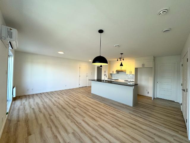 Appartement à Louer 1937, route 222, Saint Denis de Brompton 15 photos | Logis Québec