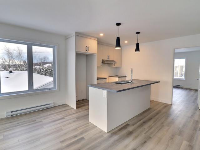 Appartement à Louer 196 Duplin, East Angus 14 photos | Logis Québec
