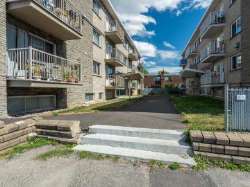 Ahuntsic-cartierville, Montreal - Balcony