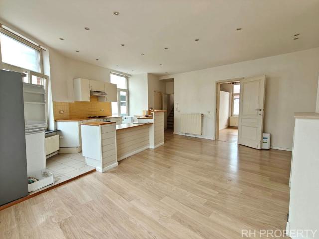Appartement à louer 1050 Ixelles 990 €