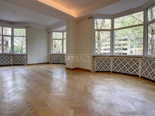 Appartement à louer 1050 Ixelles 2 000 €