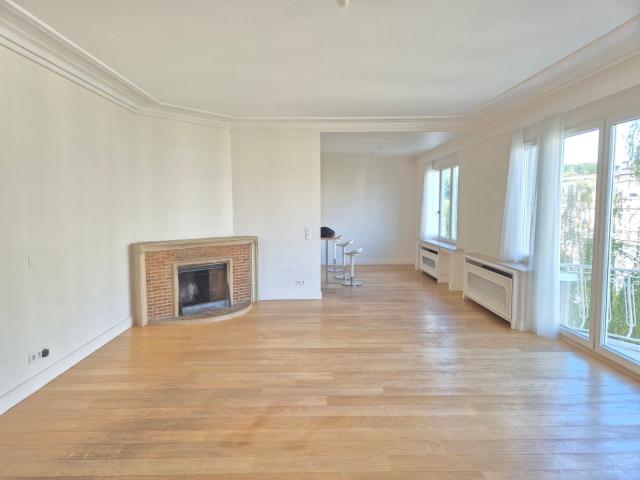 Appartement à louer 1050 Ixelles 2 400 €