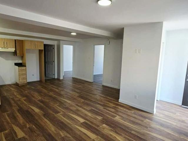 Appartement à Louer 1051 Av. du Port, La Baie, QC, La Baie Saguenay 12 photos | Logis Québec