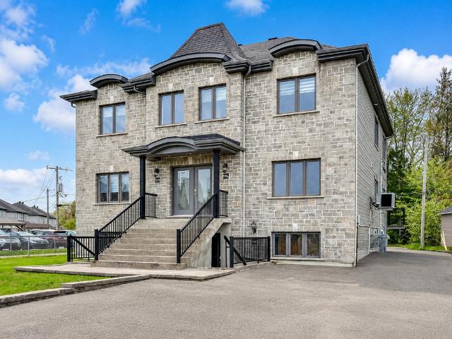 Appartement à Louer 110 Rue Marie Chapleau, Blainville, QC, J7C 0E9, Blainville 9 photos | Logis Québec