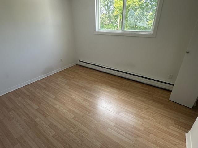 Appartement à Louer 1075 Rue Maurice Duplessis, Sherbrooke, QC, Les Nations Sherbrooke 8 photos | Logis Québec