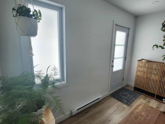 Appartement à Louer 114C rue Saint Louis, Warwick 8 photos | Logis Québec