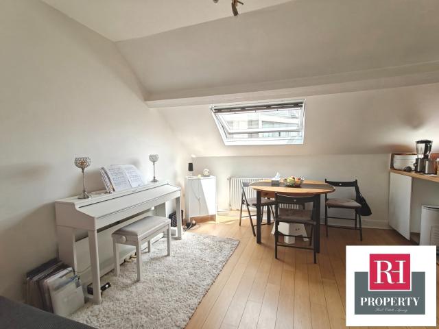 Appartement à louer 1180 Uccle 850 €