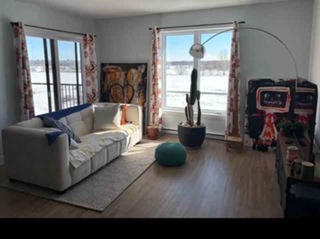 Appartement à Louer 11 impasse Gustave Lamarche, Saint Paul 8 photos | Logis Québec