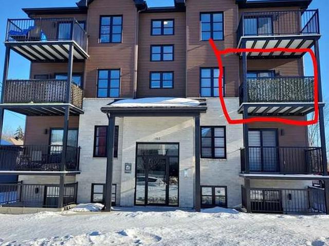 Appartement à Louer 123 Rue des Bosquets, Sainte Sophie, QC J5J 1K4, Canada, Sainte Sophie 10 photos | Logis Québec