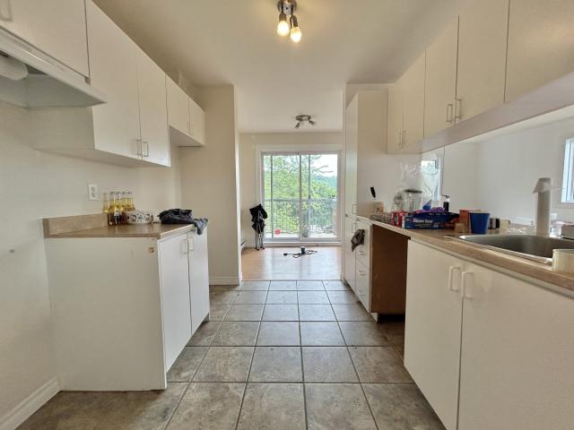 Appartement à Louer 12025 Av. Berlioz, Les Rivières Québec 22 photos | Logis Québec