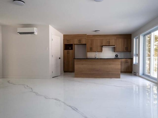 Appartement à Louer 1240 rue Principale, Saint Alphonse Rodriguez 7 photos | Logis Québec