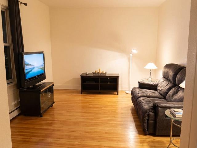 Appartement à Louer 1244 Rue Jean Paul II, Mont Bellevue Sherbrooke 8 photos | Logis Québec