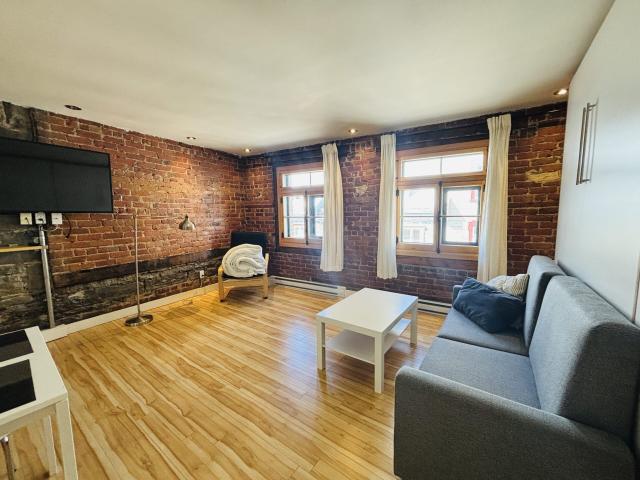 Appartement à Louer 125 Rue Sainte Anne, La Cité Limoilou Québec 17 photos | Logis Québec