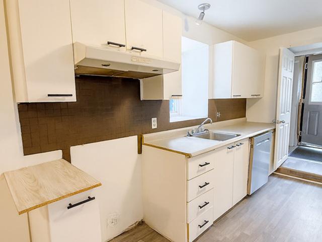 Appartement à Louer 12 Rue Toussaint #10, Québec, QC G1C 2R7, Canada, Beauport Québec 8 photos | Logis Québec