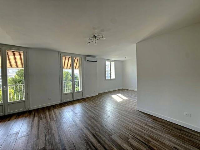 Appartement À Louer 13009 T3 renové à Mazargues