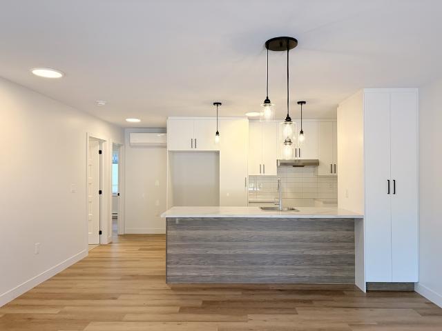 Appartement à Louer 130 Rue du Havre, Saint Gilles 16 photos | Logis Québec