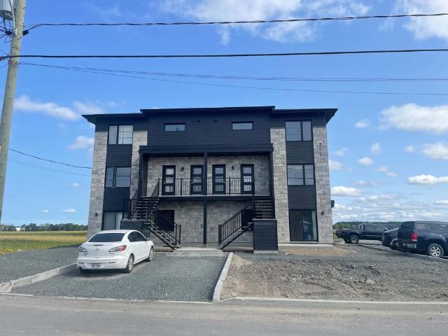 Appartement à Louer 132 route Coulombe, Saint Isidore 17 photos | Logis Québec