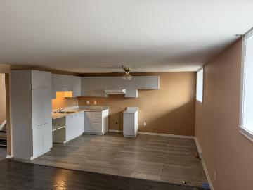 Apartment for rent in Roussillon