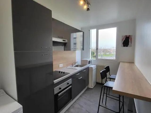 Appartement à louer 1 pièce 10.1m²