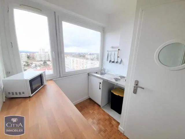 Appartement à louer 1 pièce 14.38m²