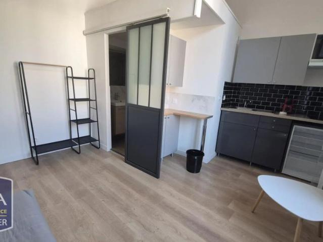 Appartement à louer 1 pièce 15.28m²