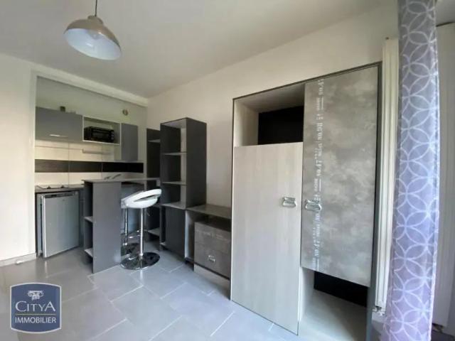 Appartement à louer 1 pièce 17.79m²