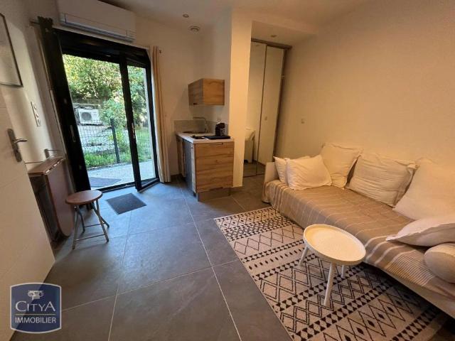 Appartement à louer 1 pièce 18.29m²