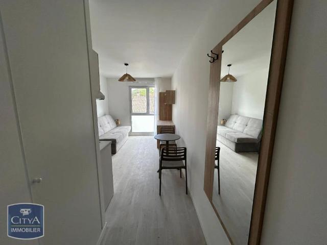 Appartement à louer 1 pièce 18.2m²