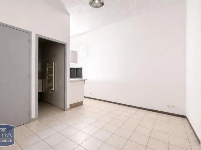 Appartement à louer 1 pièce 18.56m²